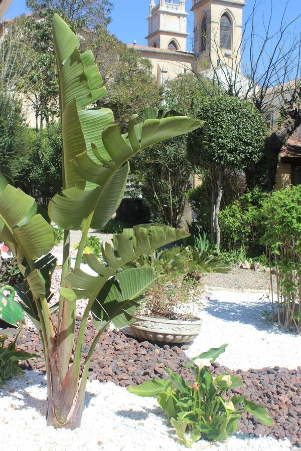 בלרוק-לה-באינס Hotel Restaurant Martinez מראה חיצוני תמונה